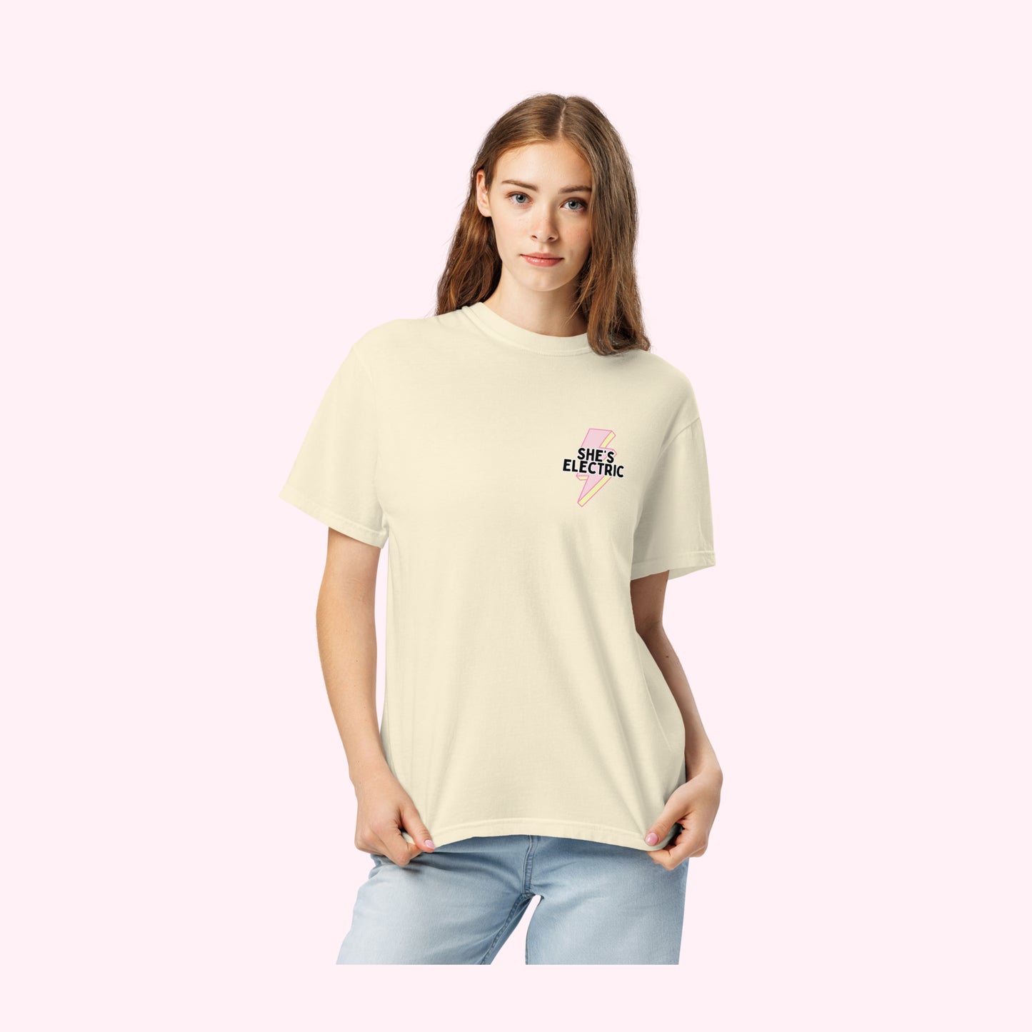 She's Electric printed t-shirt.